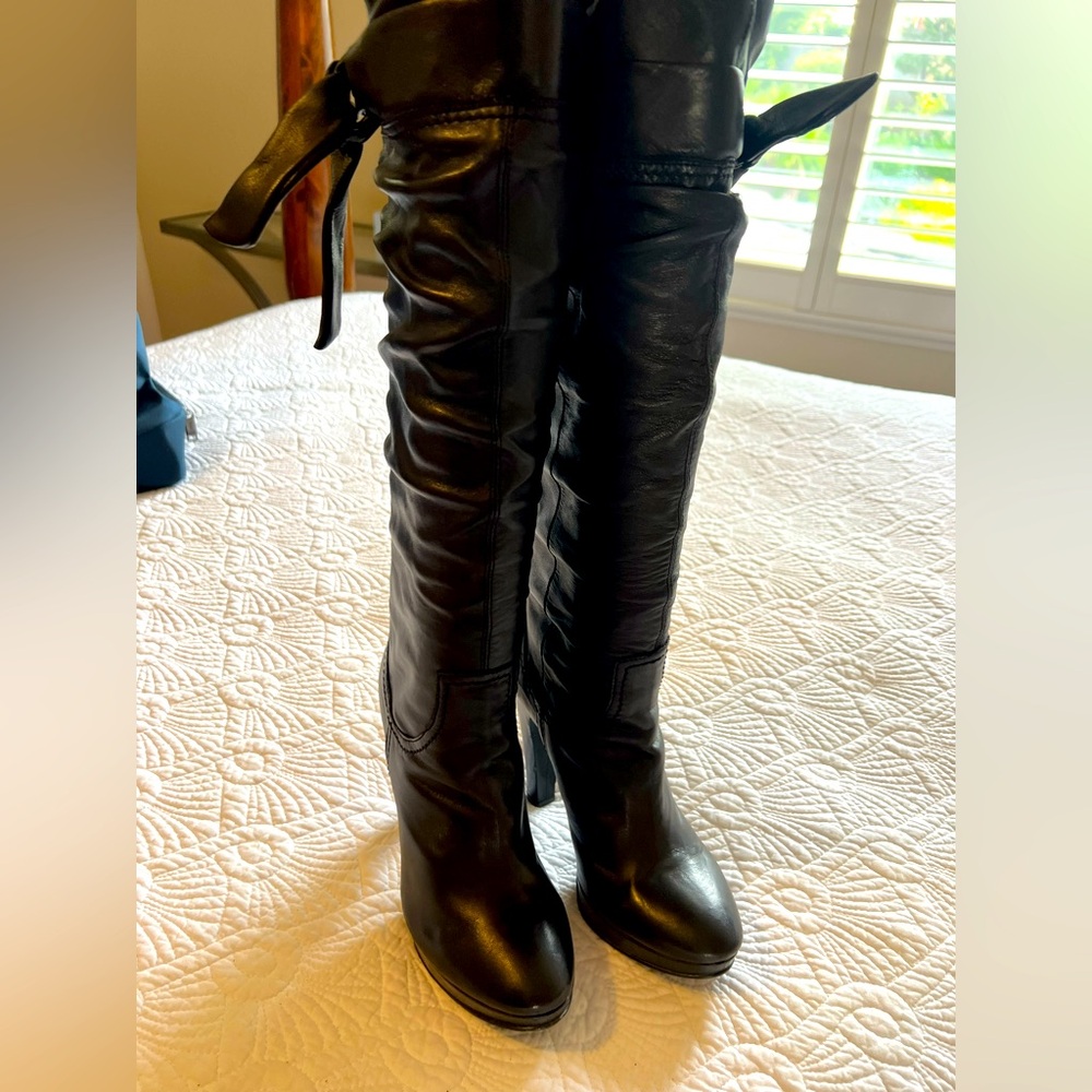 Italian Made Elegant Black Lamb leather Knee-High Women's Boots